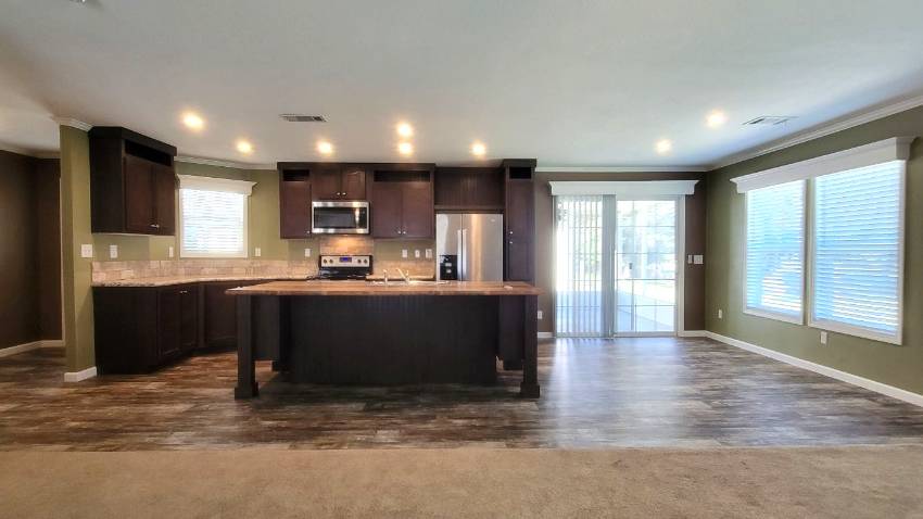 252 Siberian Cypress Circle a Winter Haven, FL Mobile or Manufactured Home for Sale